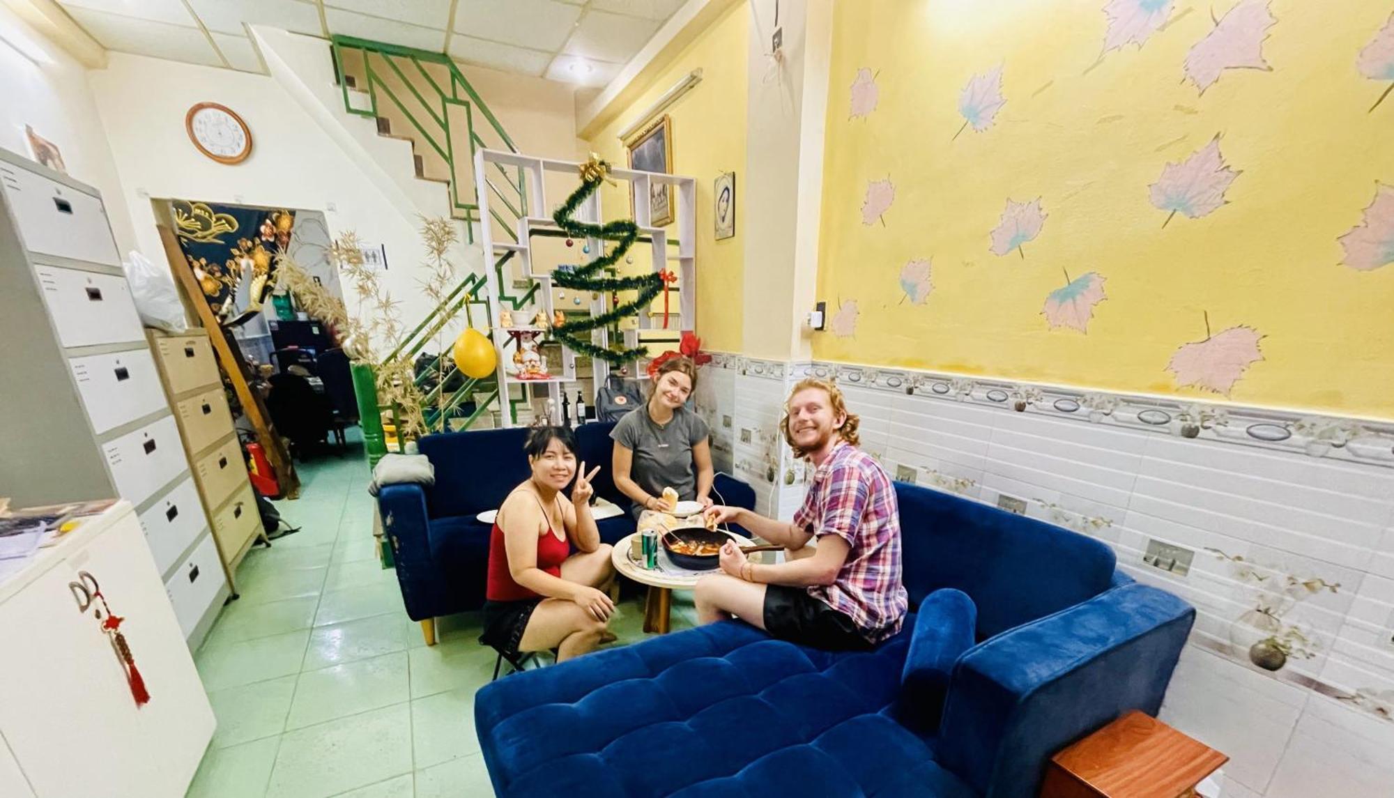 花ren Hostel مدينة هوشي منه المظهر الخارجي الصورة